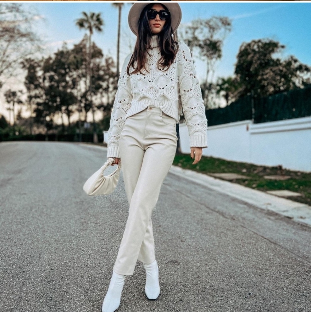 Zara Cable Knit Sweater With Buttons Bloggers Favorite - Picture 13 of 16
